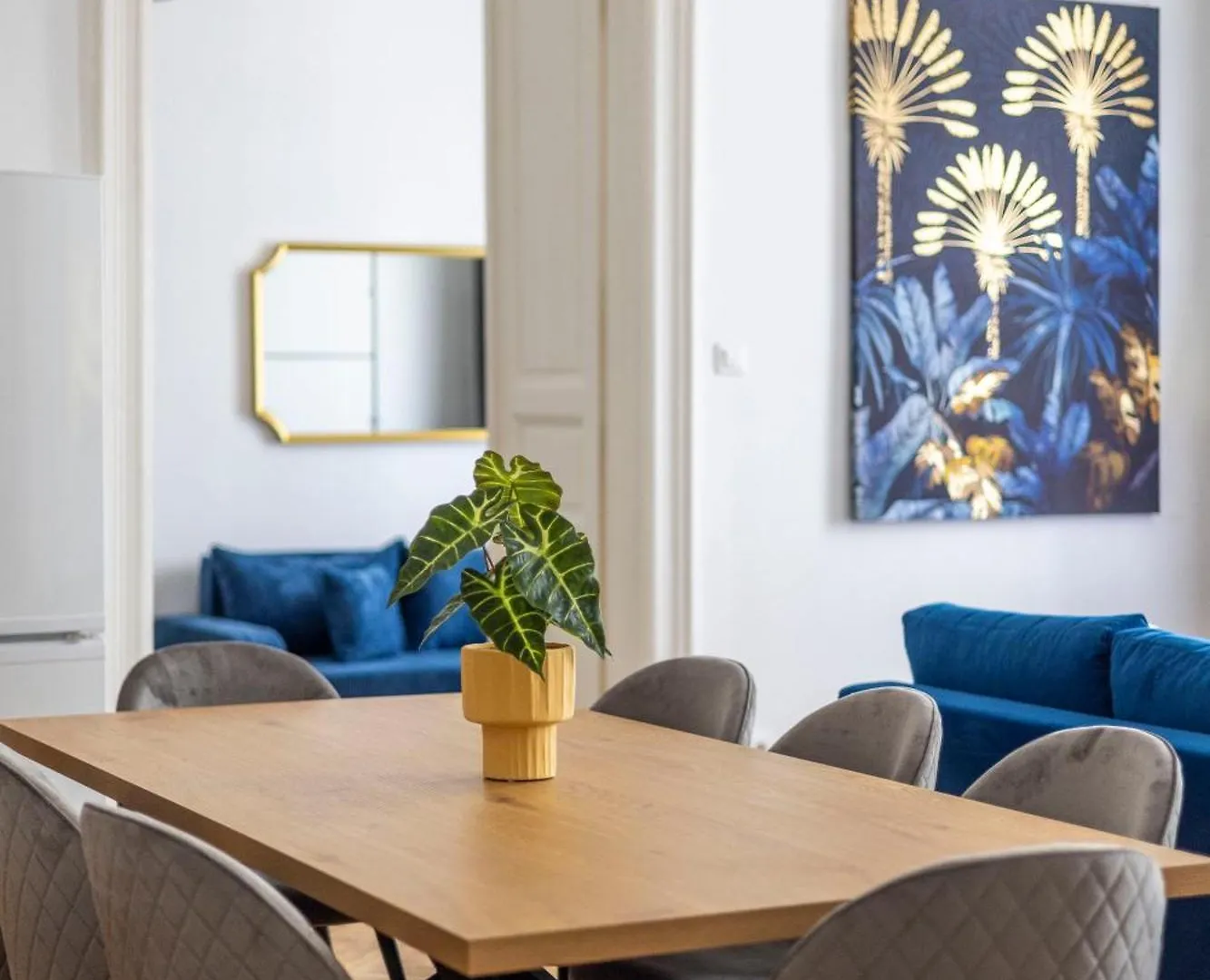 Stylish & Charming Cozy Suite By Prestige Homes Budapest Apartment