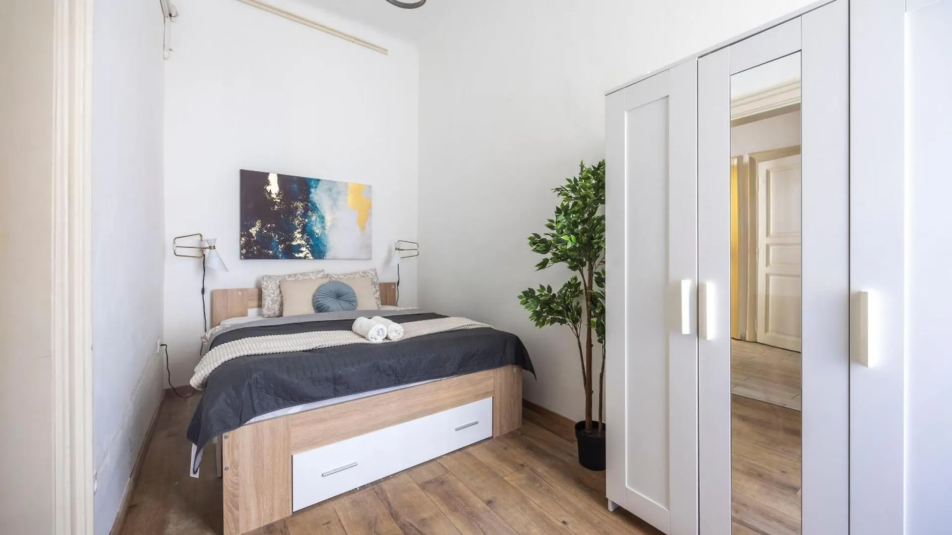 Stylish & Charming Cozy Suite By Prestige Homes Budapest 0*,  Hungary