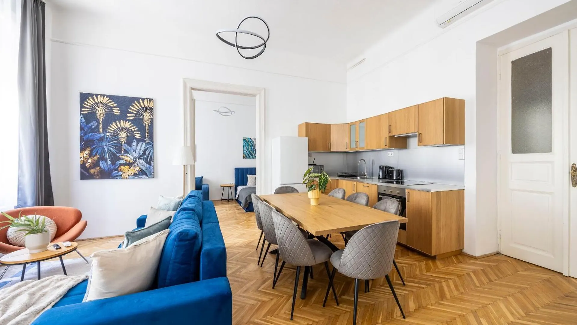 Stylish & Charming Cozy Suite By Prestige Homes Budapest Apartment