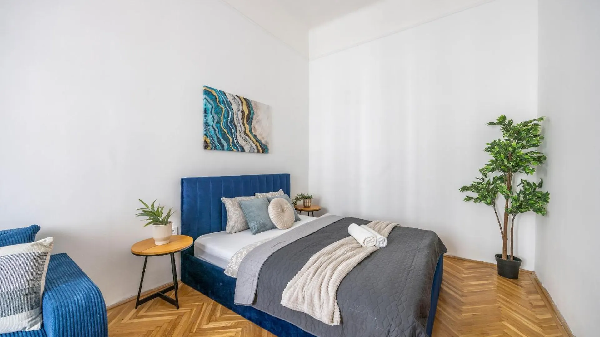 Stylish & Charming Cozy Suite By Prestige Homes Budapest 0*,  Hungary