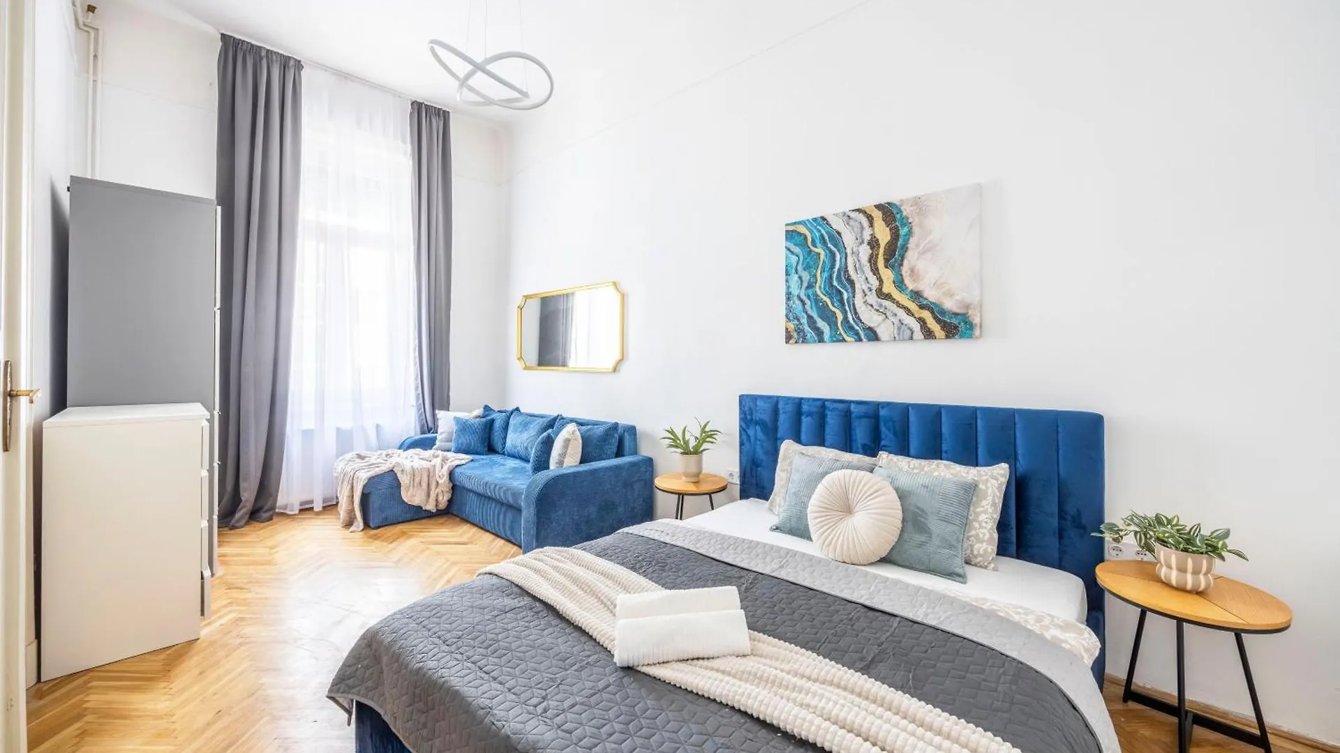 Stylish & Charming Cozy Suite By Prestige Homes Budapest Lägenhet